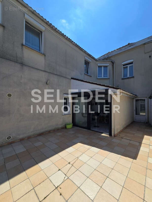 Maison individuelle de 178m2 avec dépendance de 78m2 - photo 14
