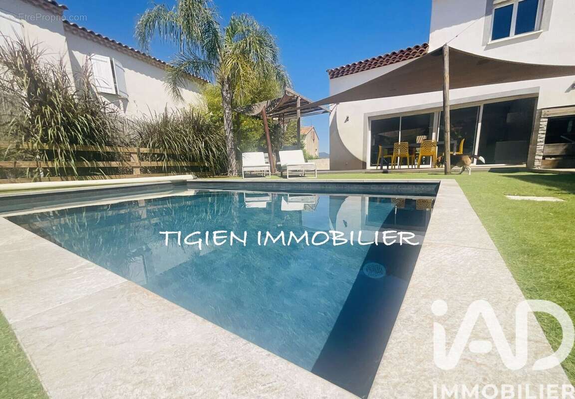 Maison 164 m² à La Crau  - photo 4