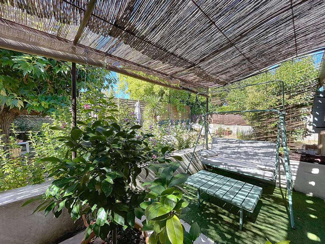 Maison à LE PUY-SAINTE-REPARADE