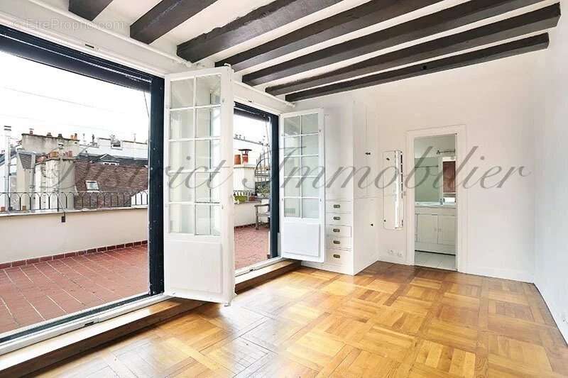 Appartement à PARIS-4E