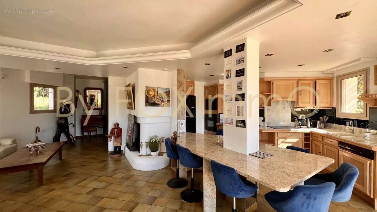 Maison à LA COLLE-SUR-LOUP