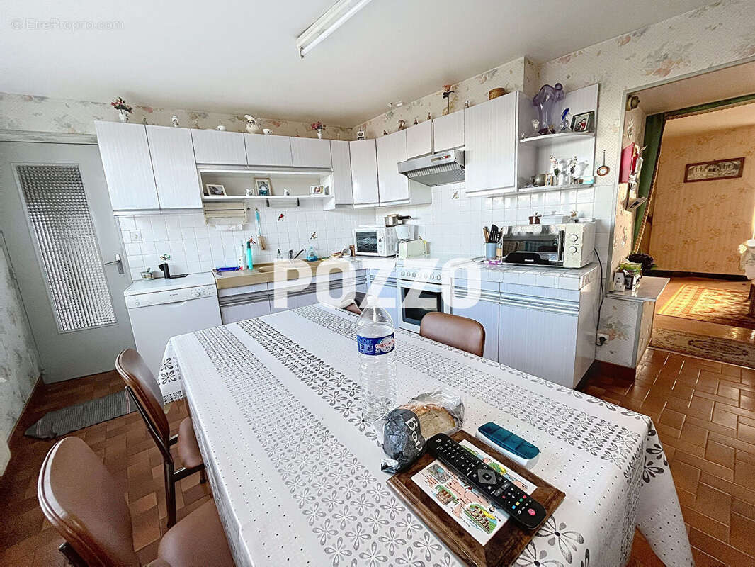 Maison à SAINT-SEVER-CALVADOS