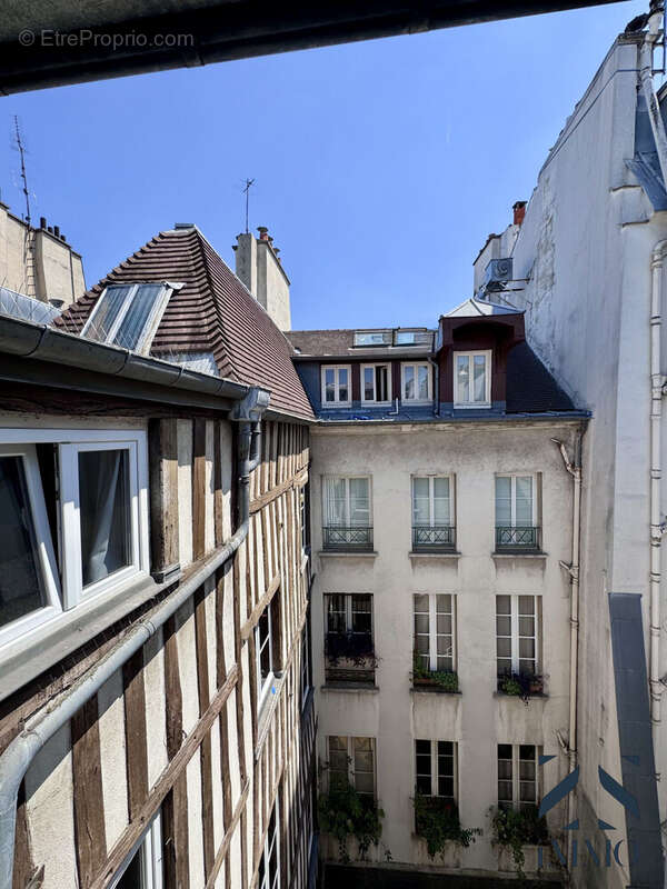 Appartement 72 m² à Paris-3e  - photo 8