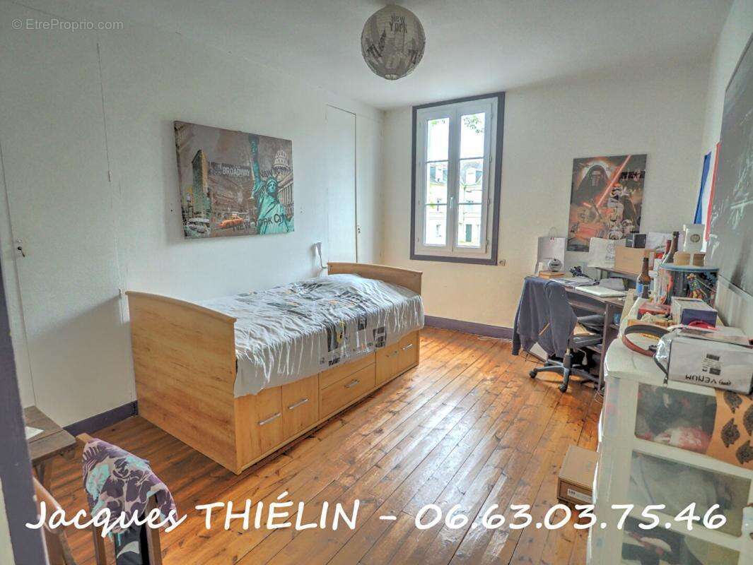 Maison à LONGUE-JUMELLES