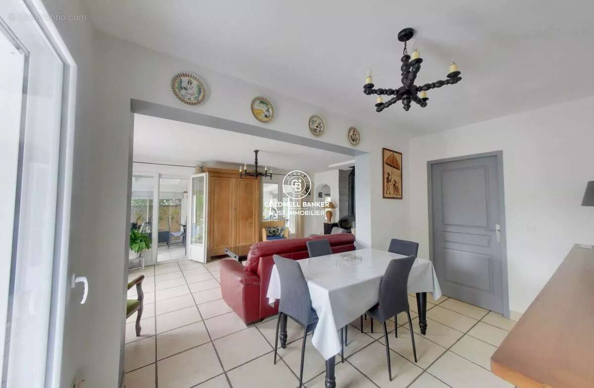 Maison à SAINT-CYPRIEN