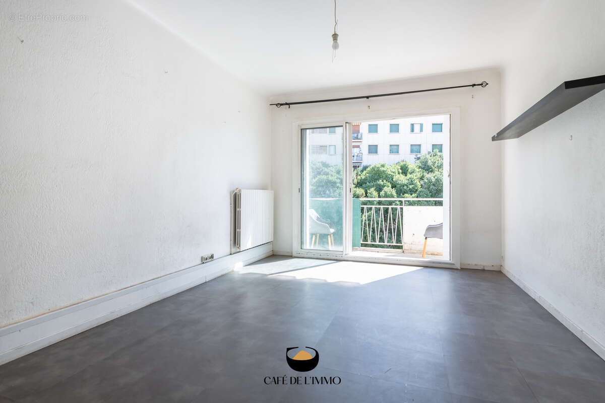 Appartement à MARSEILLE-8E