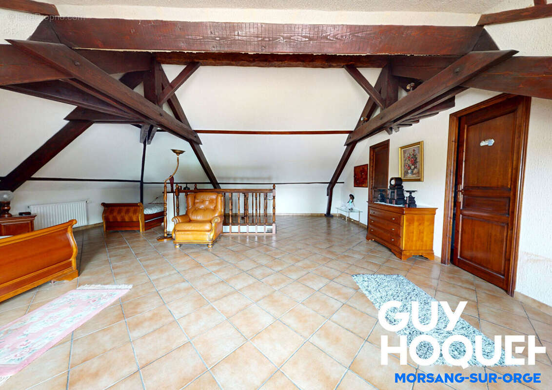 Maison à FLEURY-MEROGIS