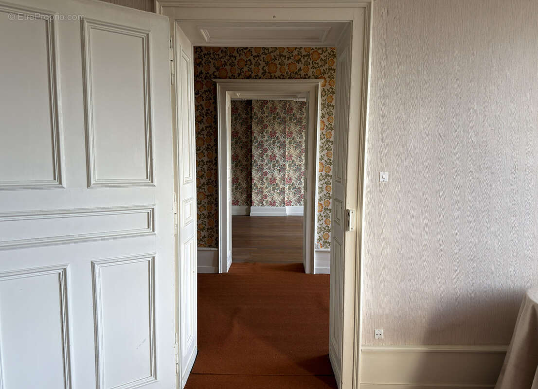 Maison à SAIZERAIS