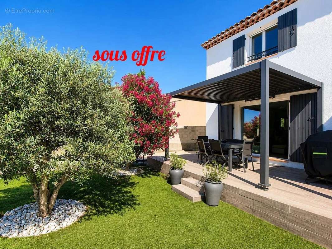 Maison à COUDOUX