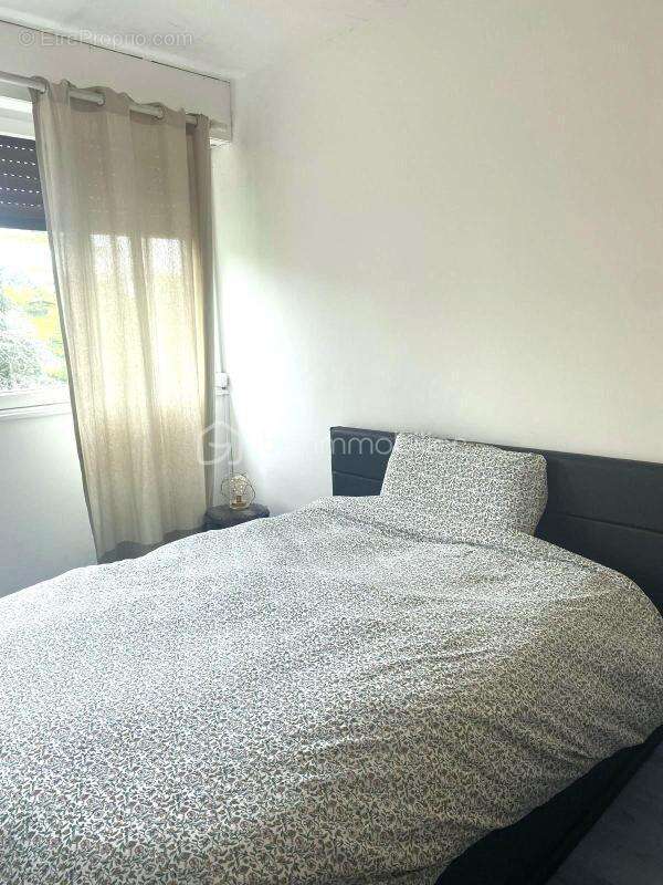 Appartement à LA CELLE-SAINT-CLOUD