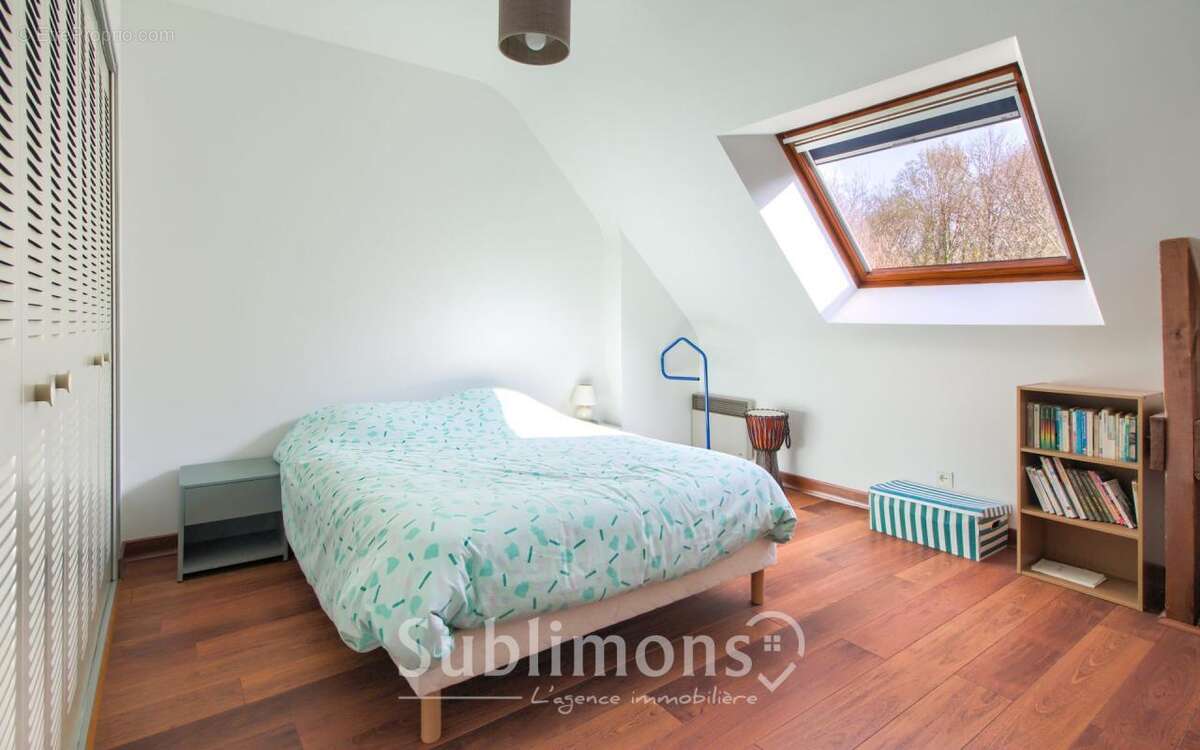 Maison à LA CHAPELLE-DES-MARAIS