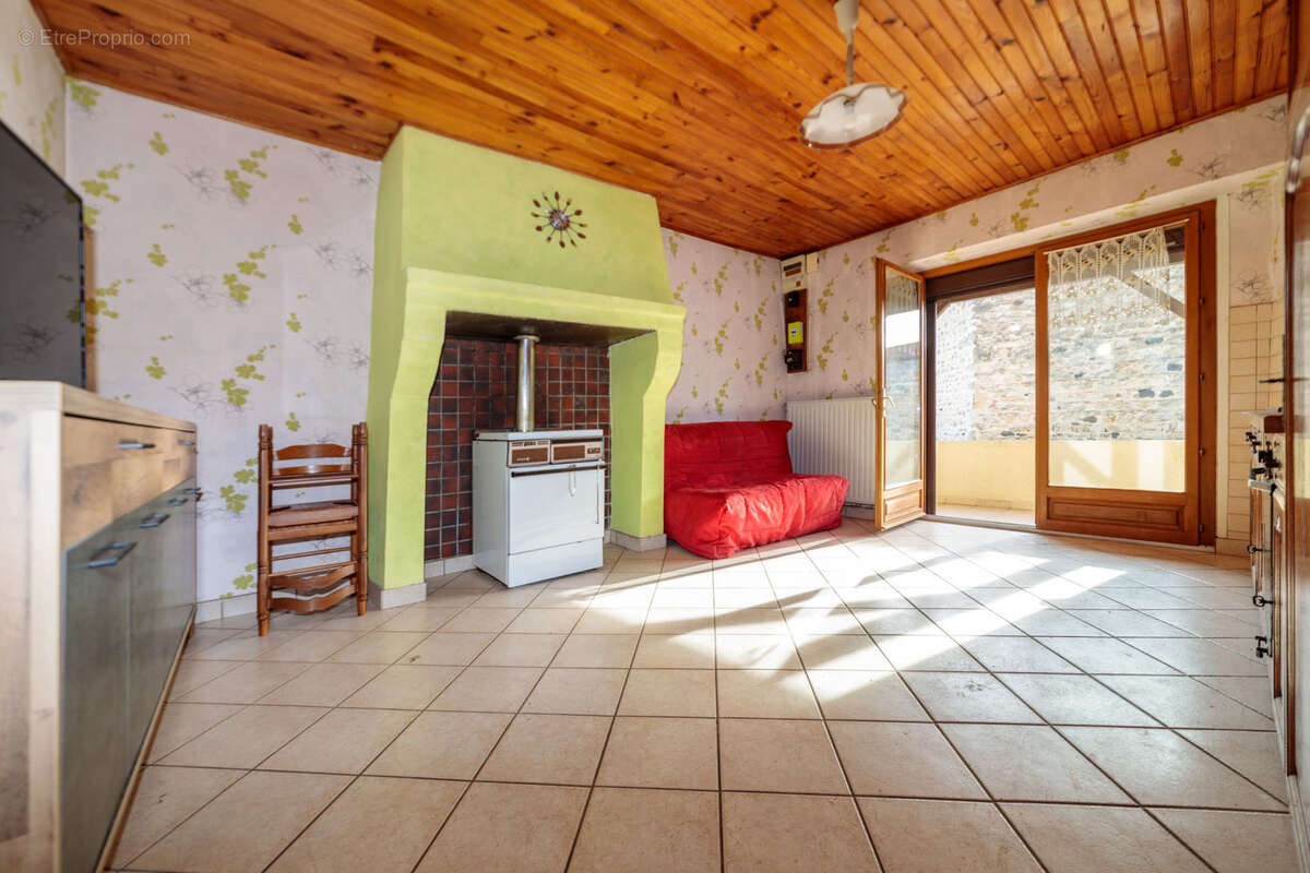 Maison à SAINT-GERVAZY