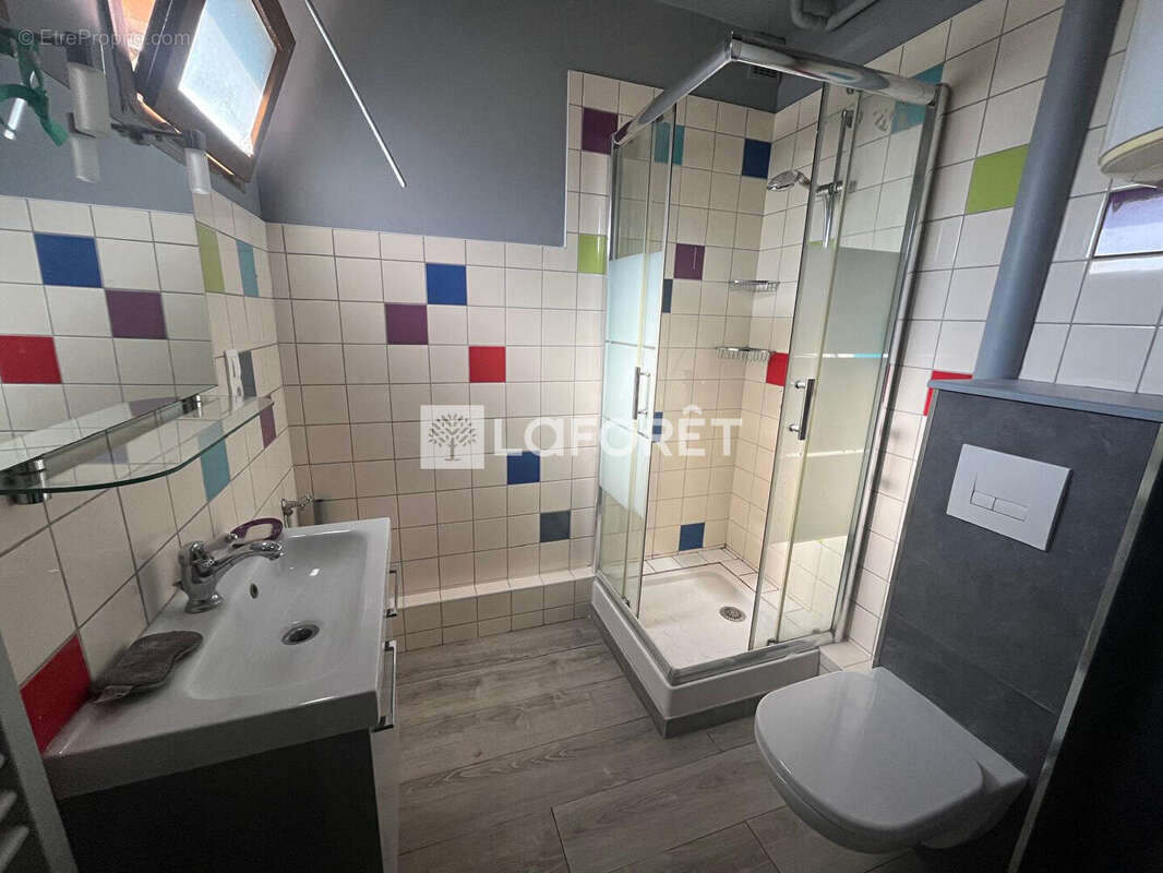 Appartement à MEZIRE