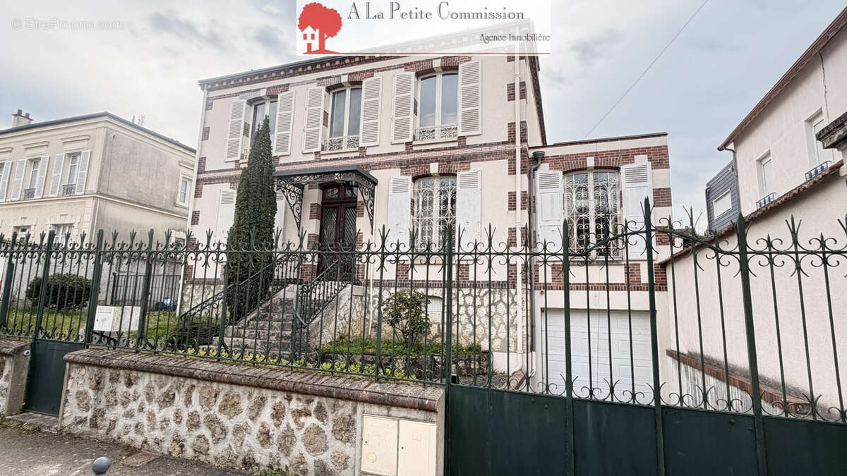 Maison à CHARTRES