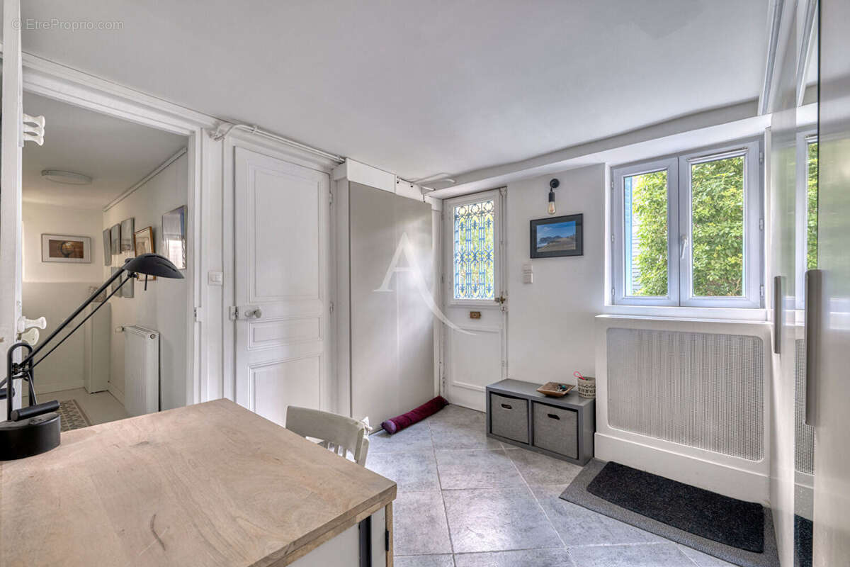 Maison à LE PERREUX-SUR-MARNE