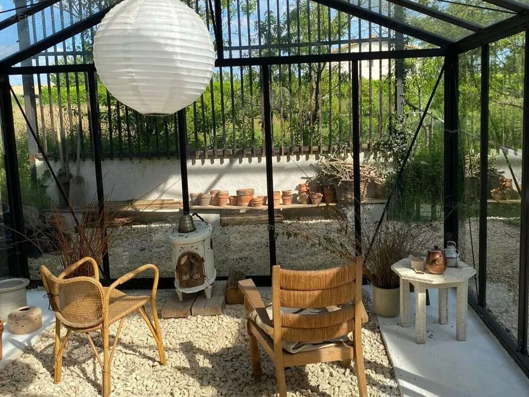 Maison à CHEF-BOUTONNE