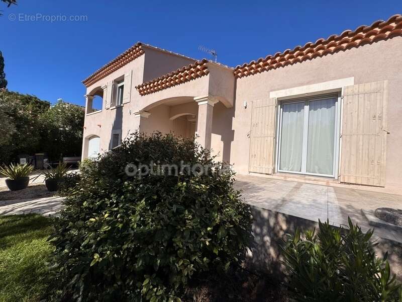 Maison à MAUSSANE-LES-ALPILLES