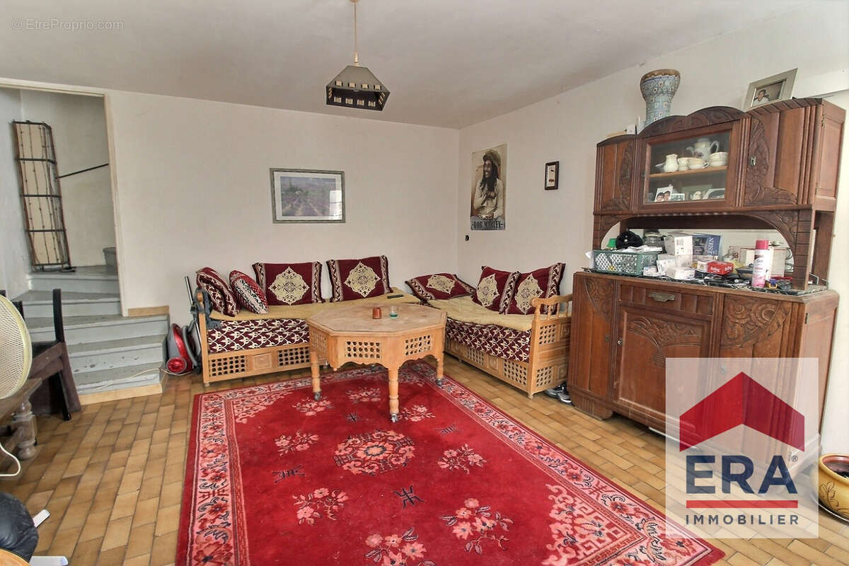 Maison à VIOLES