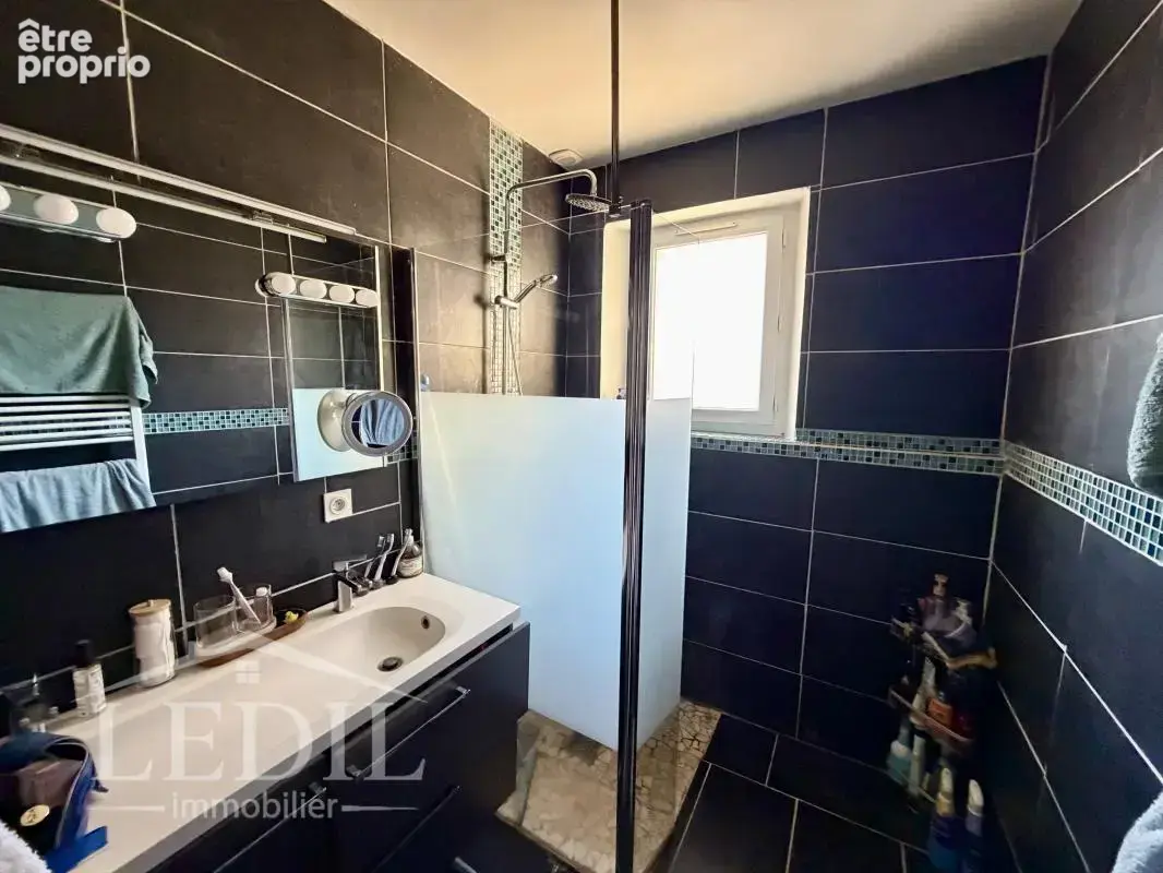 Maison en pierre rénovée - Charme de l'ancien et confort du quotidien - photo 10