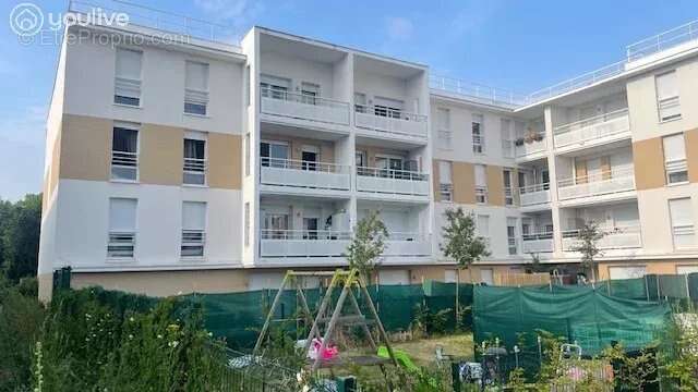 Appartement à SARTROUVILLE