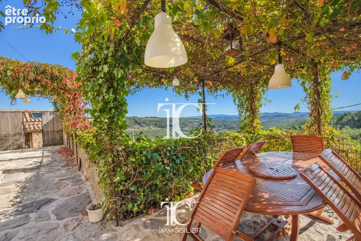 Propriete du xviieme siecle 400m² habitable 4280m² de terrain - photo 17