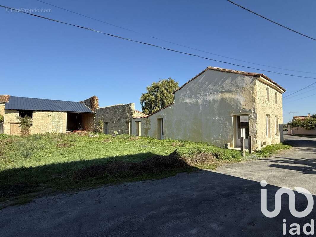 Photo 3 - Maison à MAUZE-SUR-LE-MIGNON