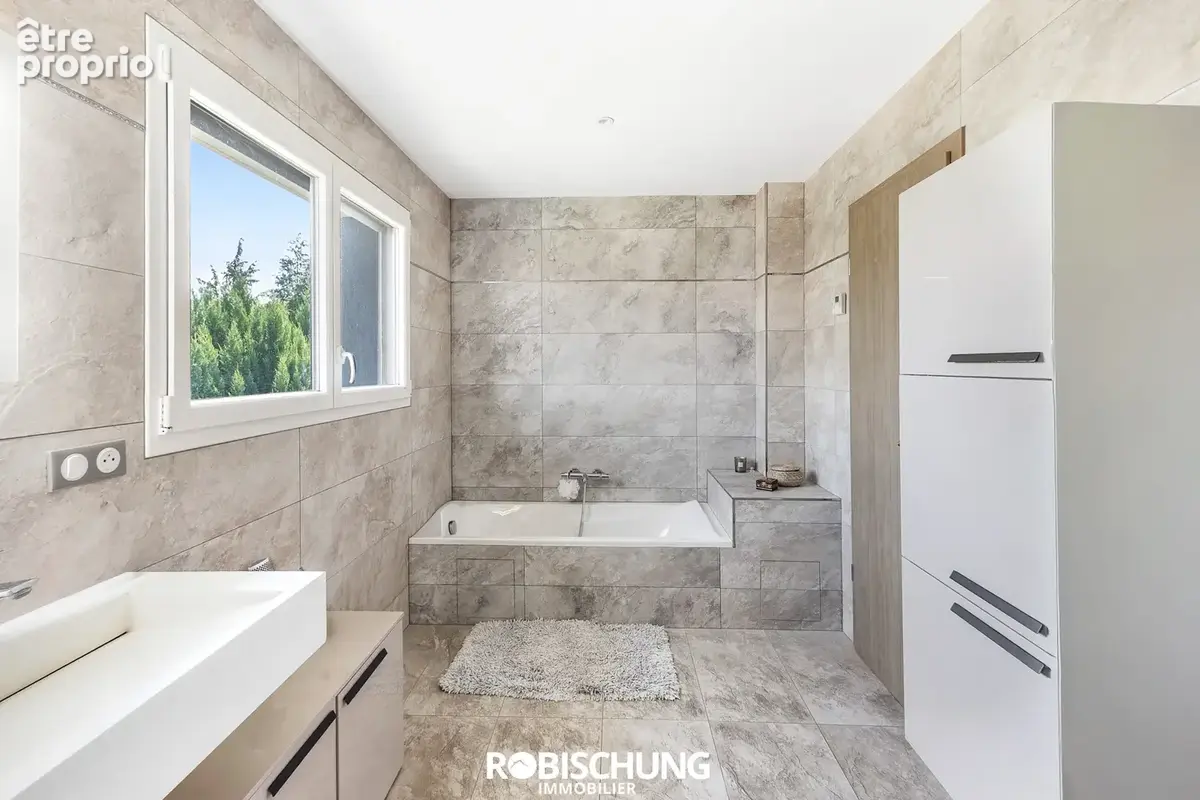CARSPACH : Maison avec piscine rare sur le marché : coup de coeur assuré ! - photo 8