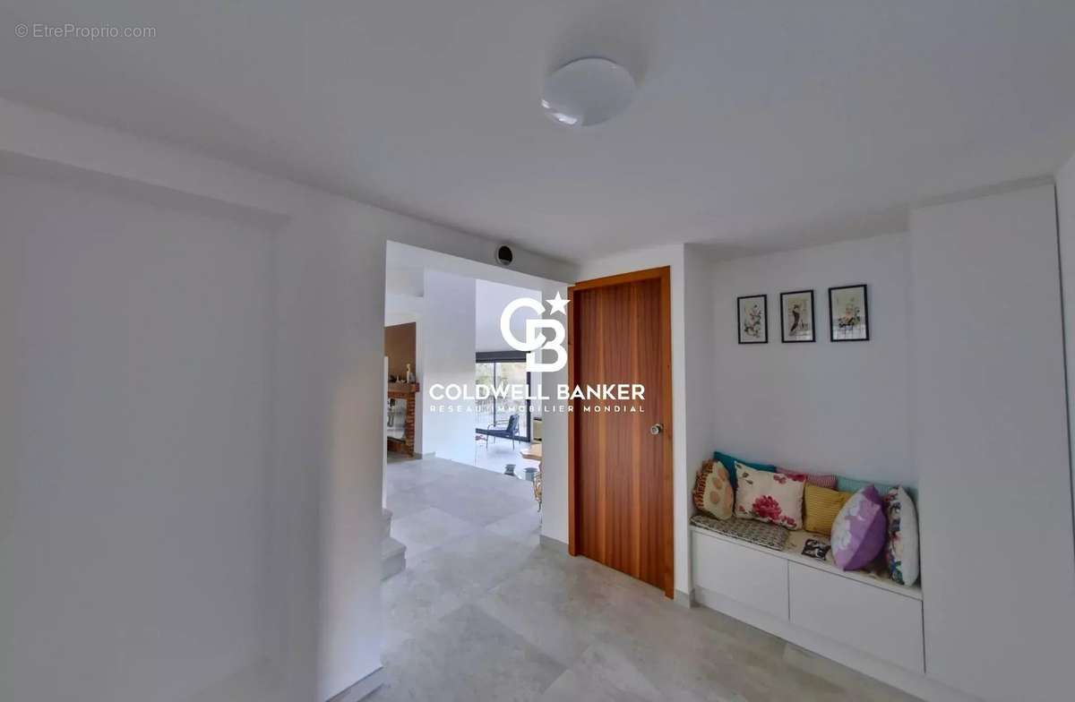 Maison à MONTESQUIEU-DES-ALBERES