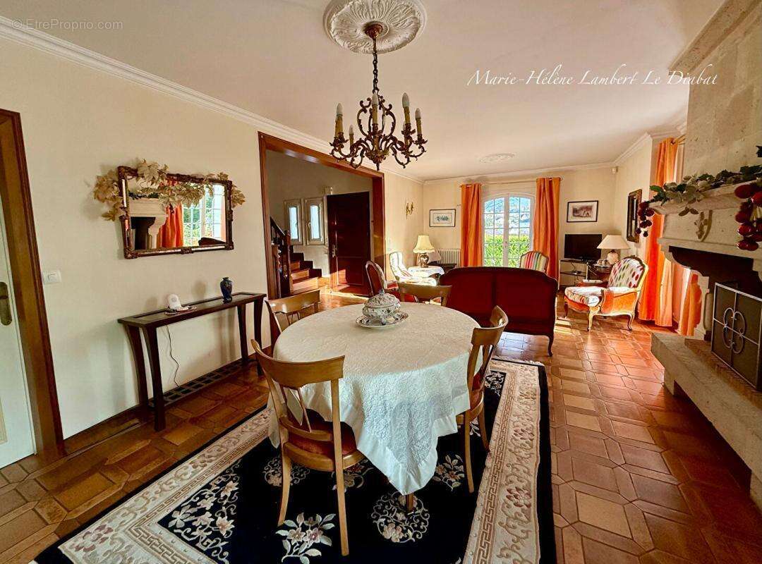 Maison à FONTAINE-LA-MALLET