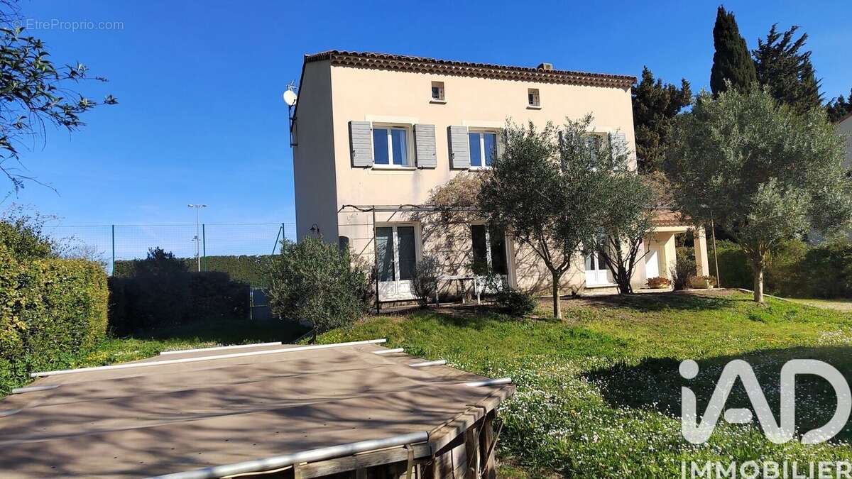 Photo 1 - Maison à SAUVETERRE
