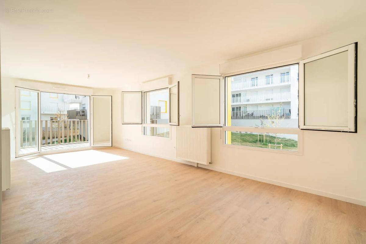 Appartement à LA COURNEUVE