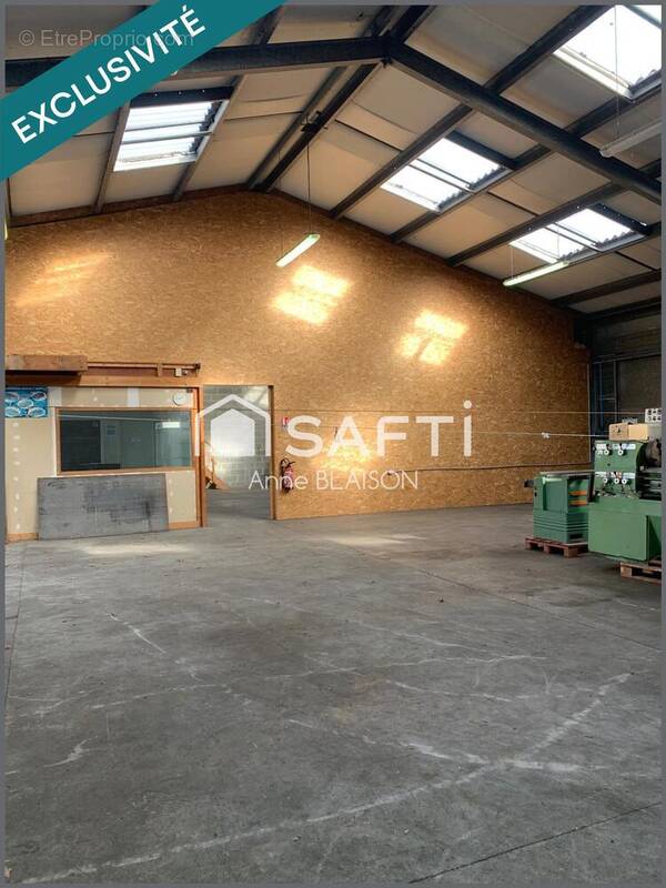 Photo 1 - Commerce à SAINT-LO