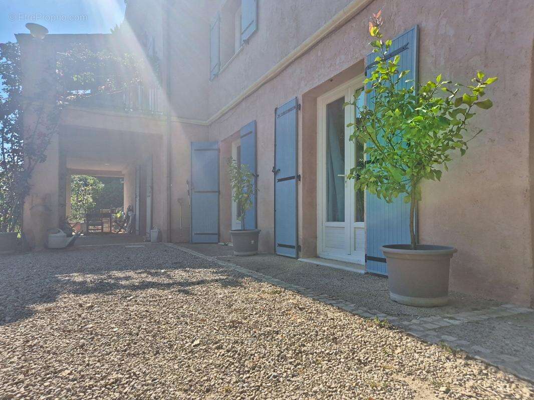 Appartement - photo 2