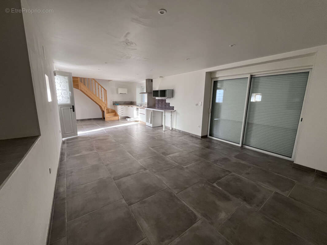 Maison à SAINT-SIGISMOND-DE-CLERMONT