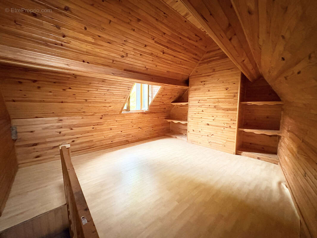 Maison à TERRASSON-LAVILLEDIEU