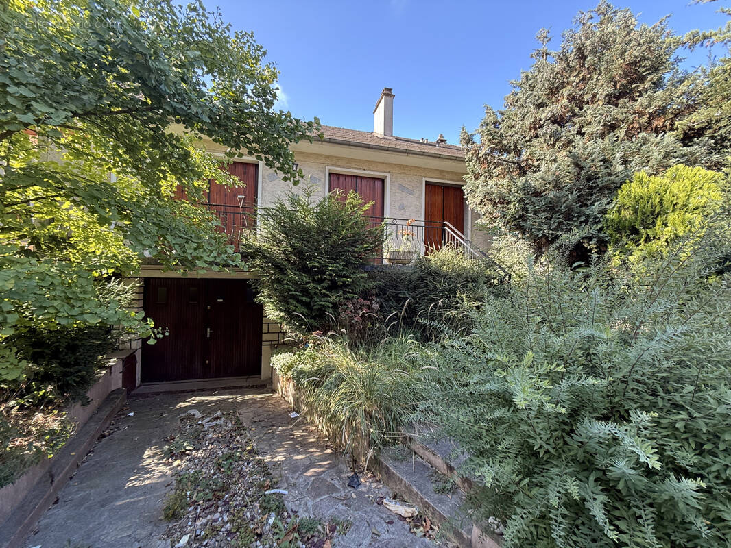 Maison à LE BLANC-MESNIL