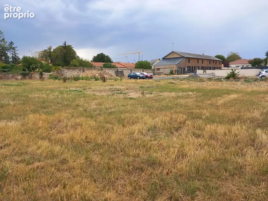 Terrain à bâtir Neuville Centre. idéal investisseurs ou promoteurs. - photo 2