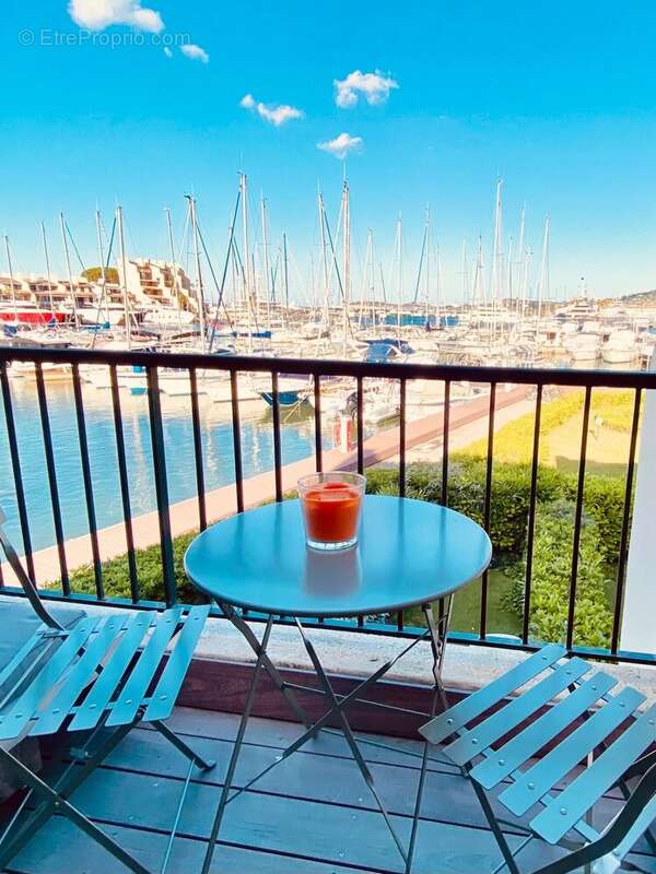 Appartement à COGOLIN