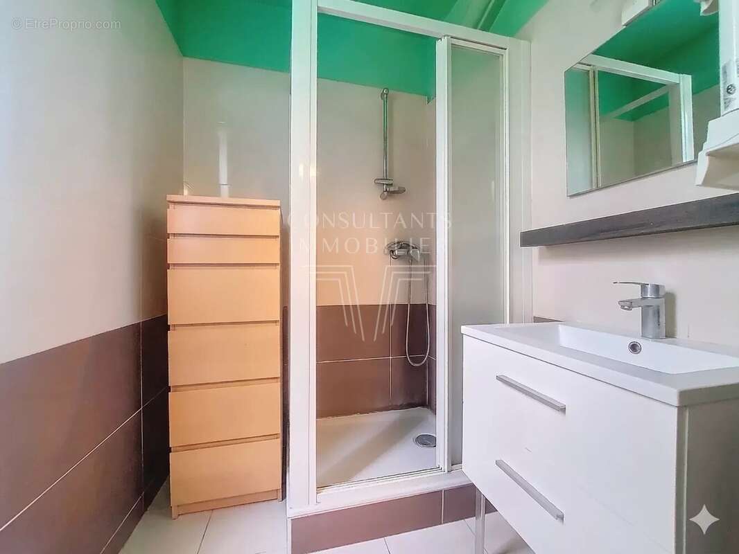 Appartement à PARIS-7E