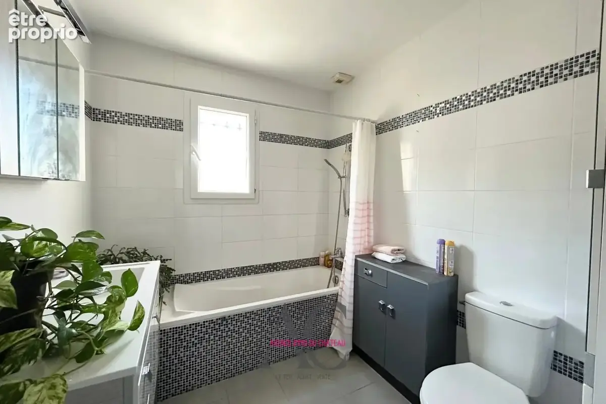 Vente maison 5 pièces – 110 m² – GARÉOULT - photo 10