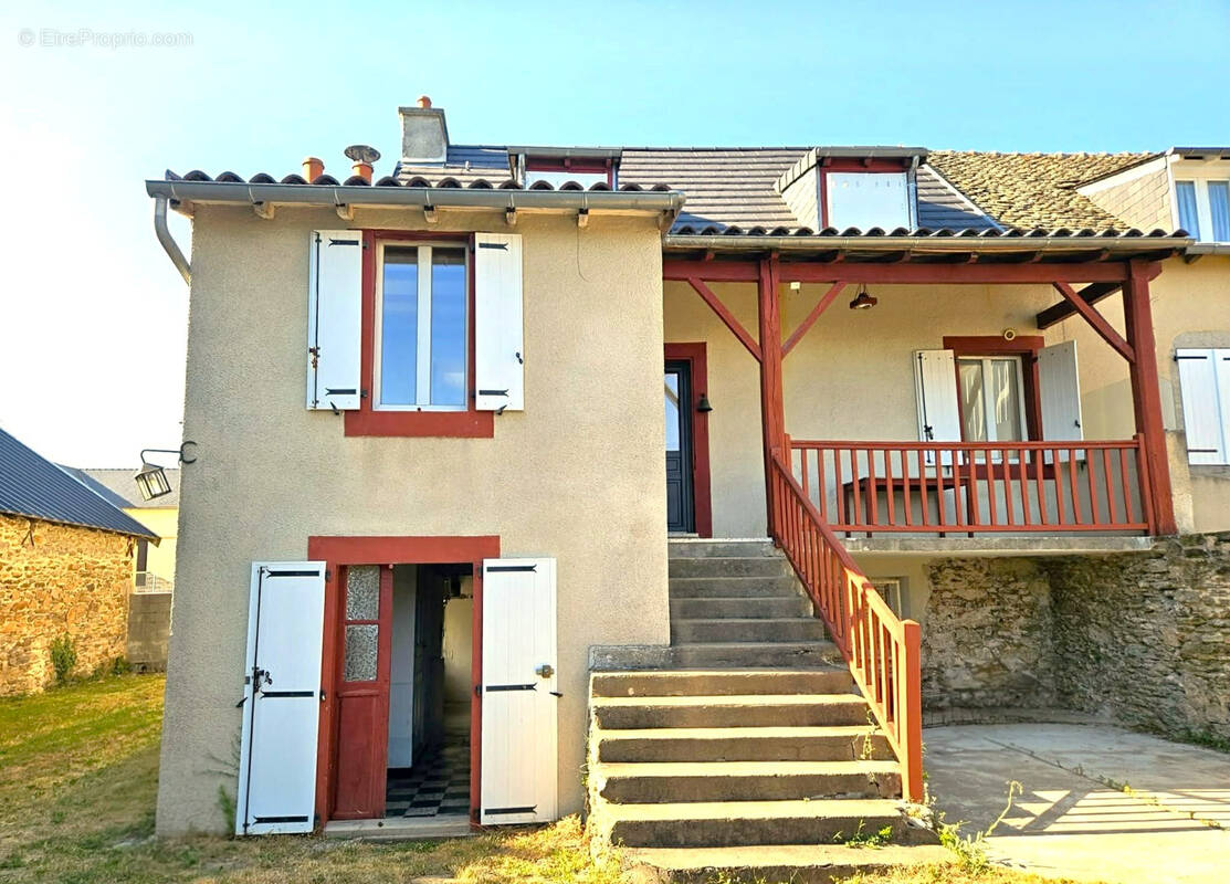 Maison à BARAQUEVILLE