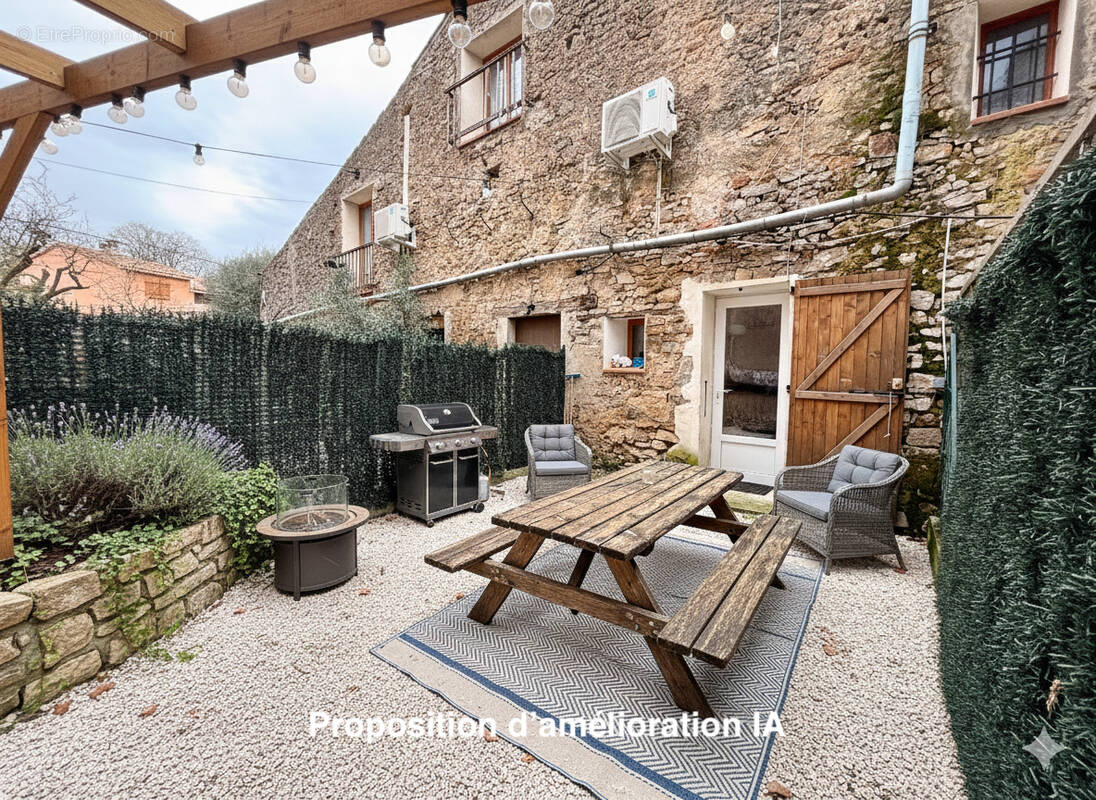 Appartement à TOURVES