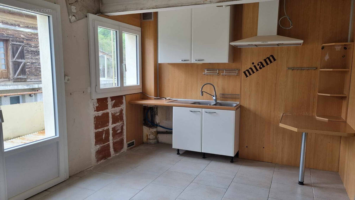 Maison à BESSE-SUR-BRAYE