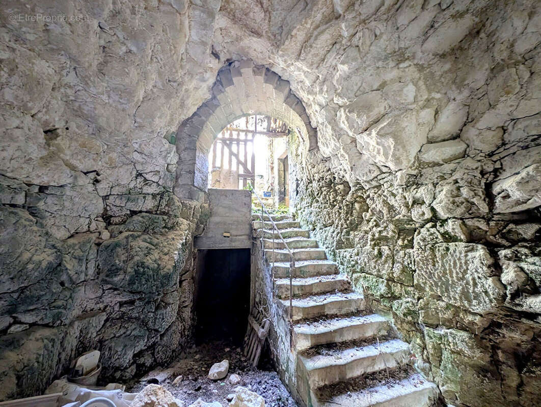 Maison à DOUE-LA-FONTAINE