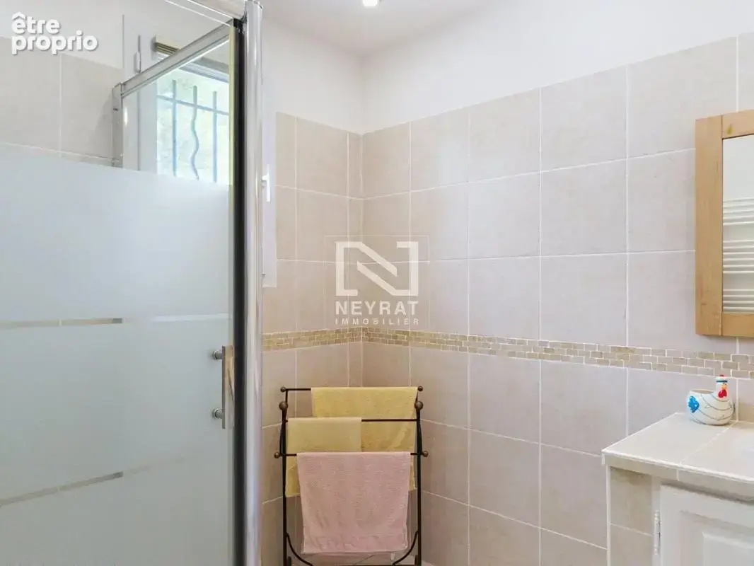 Fayence – Élégante villa provençale avec piscine et jardin plat de 3 000 m² - photo 22