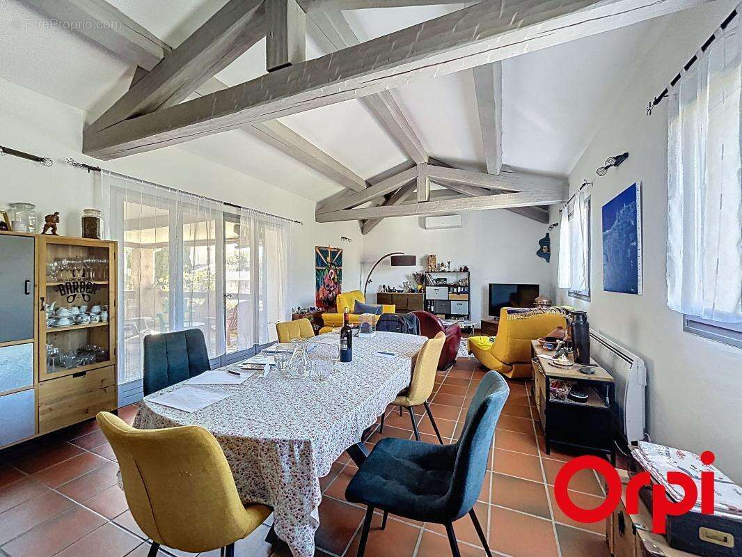 Maison à SIX-FOURS-LES-PLAGES