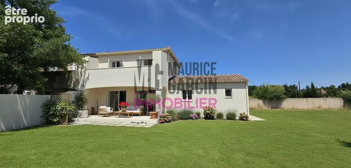 Maison à ROCHEFORT-DU-GARD