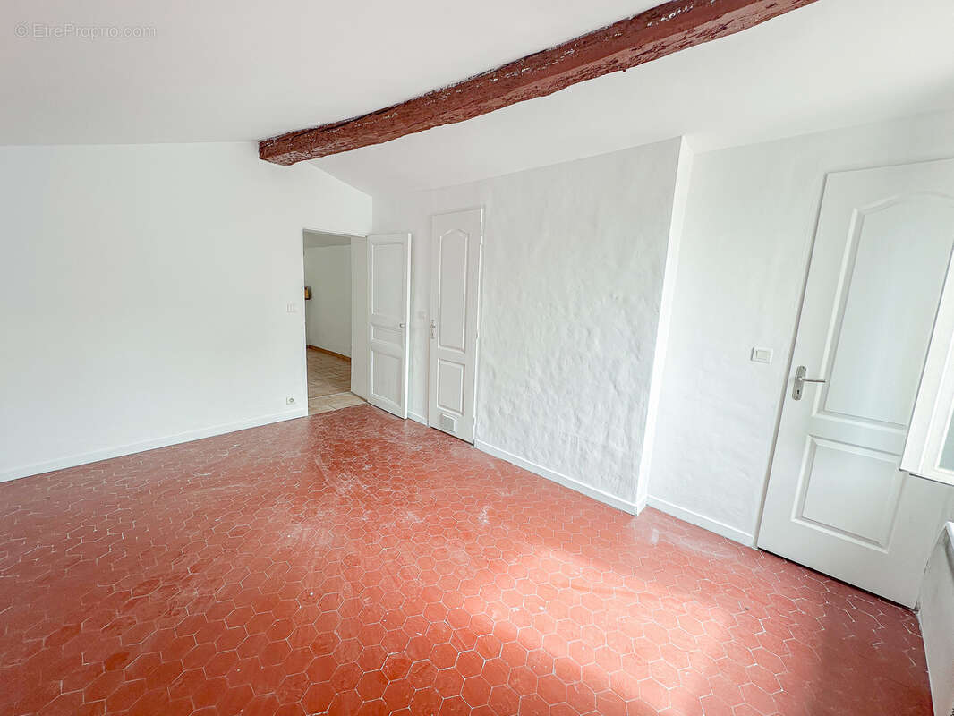 Appartement à MARSEILLE-12E