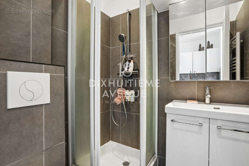 Appartement à PARIS-18E