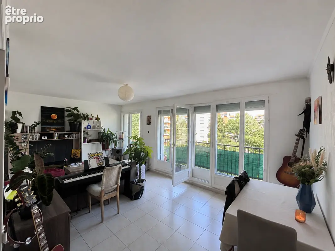 Appartement à LYON-5E